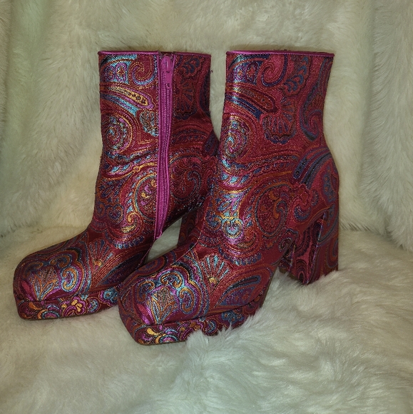 Gorgeous 😍 Gianni Bini GoGo Boots - Picture 2 of 6